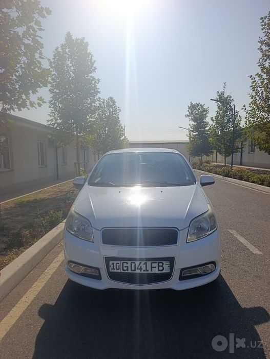 Nexia 3 avtomat srochna sotiladi