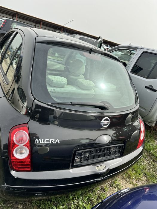 Dezmembrez nissan micra 2005