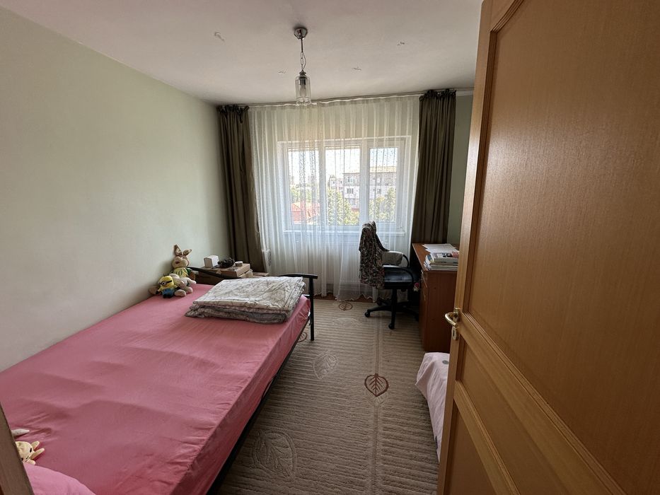 Apartament 3 CAMERE decomandat, 72 mp