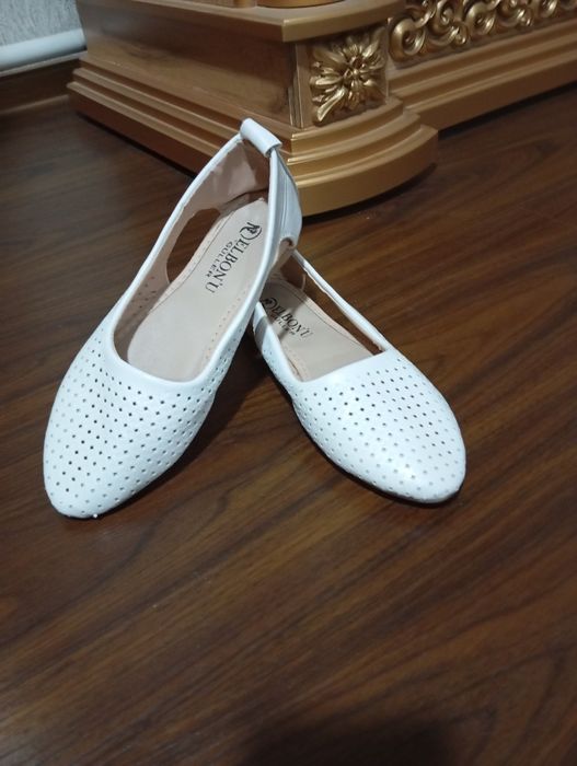 Oyoq kiyim poyabzallar