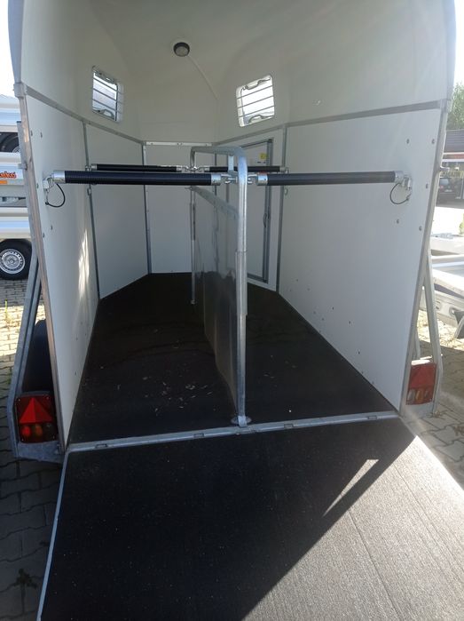 Închiez trailer / Închiriez remorcă / Închiriez remorca animale