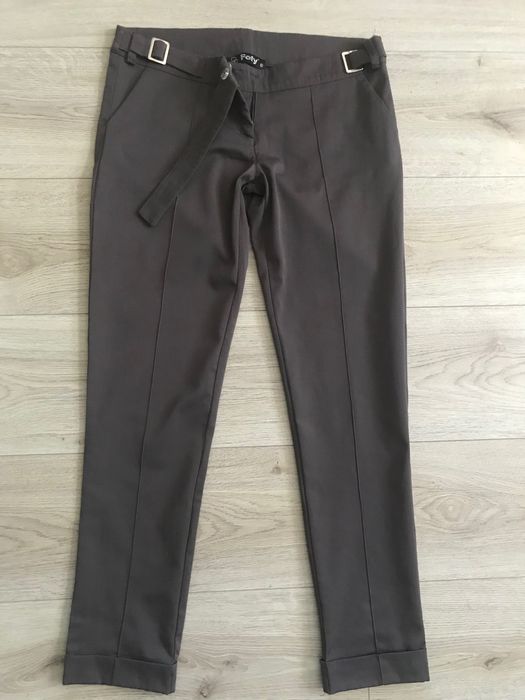 Pantaloni femei mărimea M