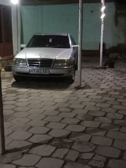 Mercedes w202 sotiladi