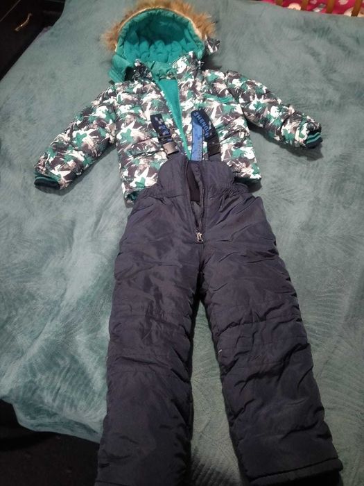 Детский зимний комбинезон на рост 110 см
