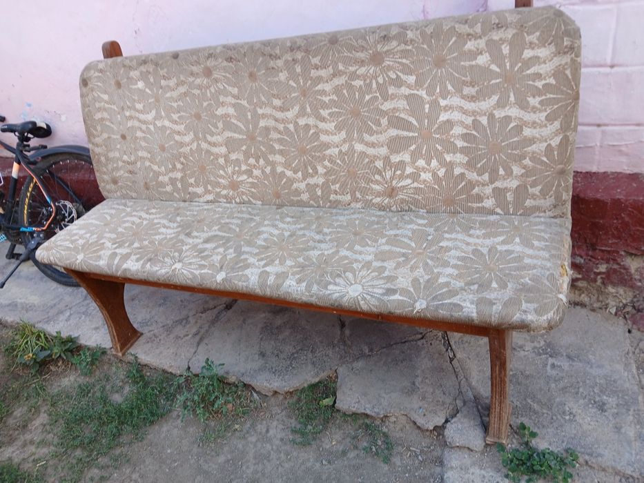 Диван - скамейка продаётся