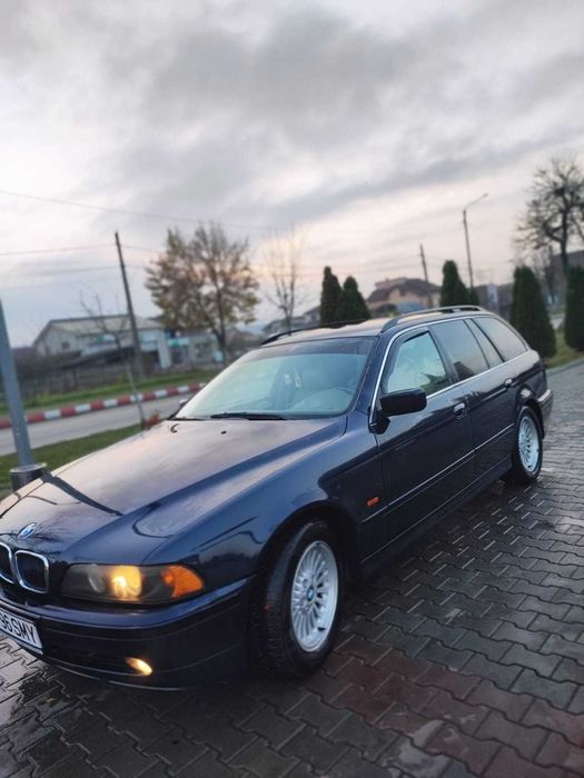 Vand bmw 2.5 in perfectă stare!!