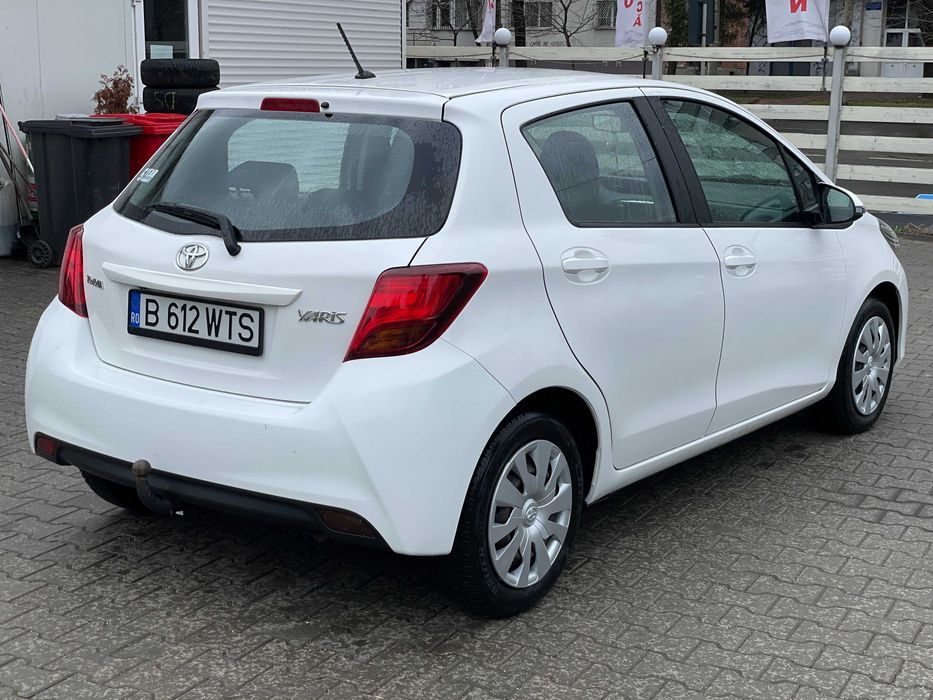RENT A CAR / Inchiriez TOYOTA YARIS, Bucuresti