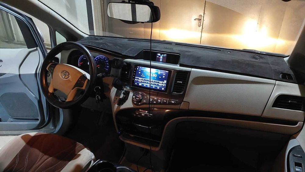 Продаю Toyota Sienna(Газ-Бензин)