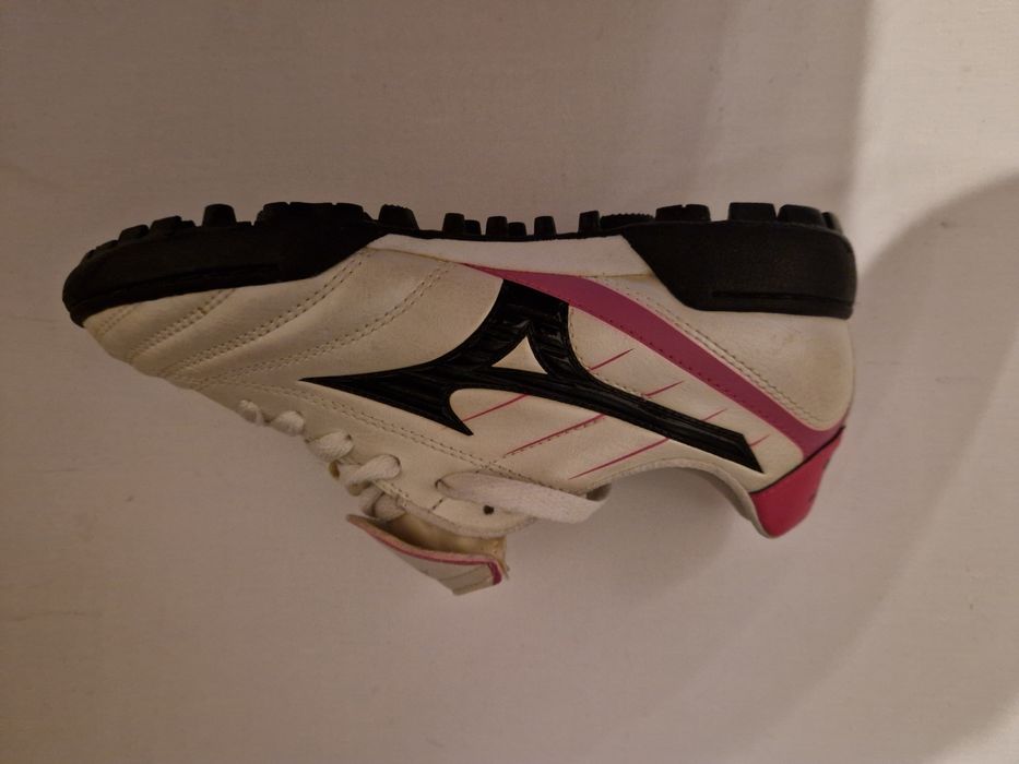 Ghete fotbal Mizuno mărime 36