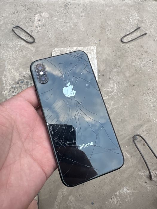 IPhone XS пробается