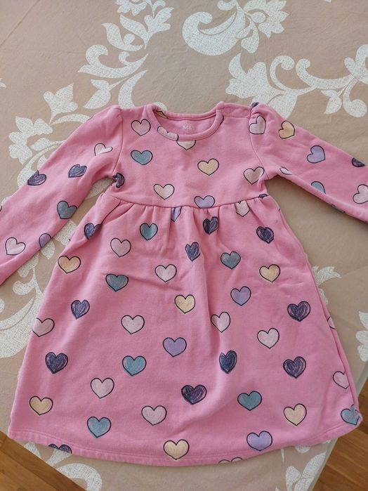 Продавам детски рокли