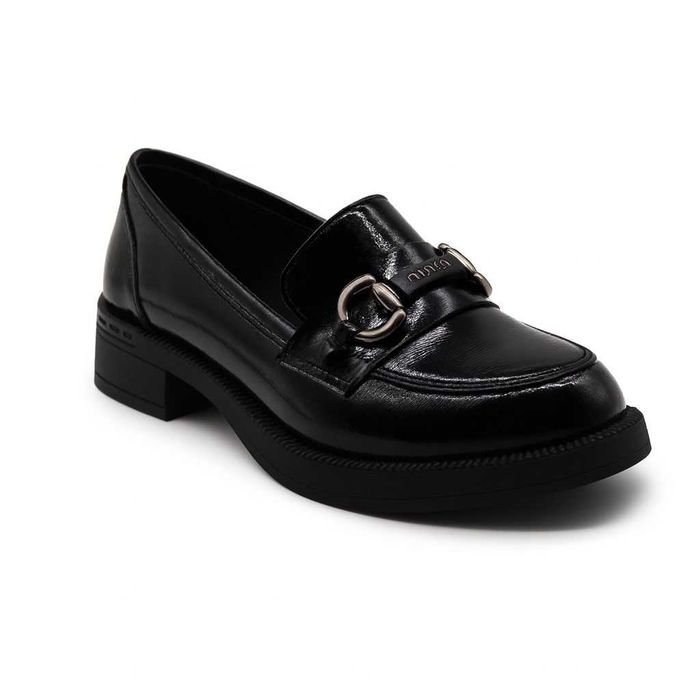 Дамски мокасини от естествен лак с декоративна тока