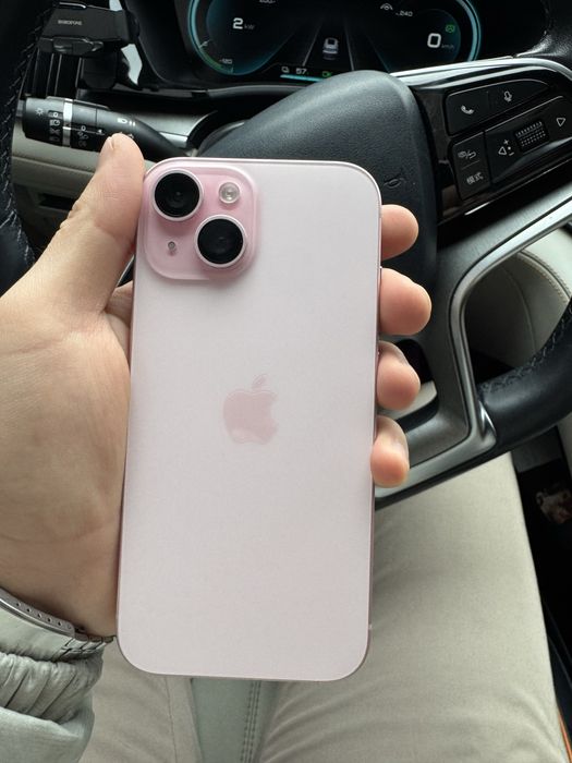 iPhone 15 pink 128 Gb Xotira