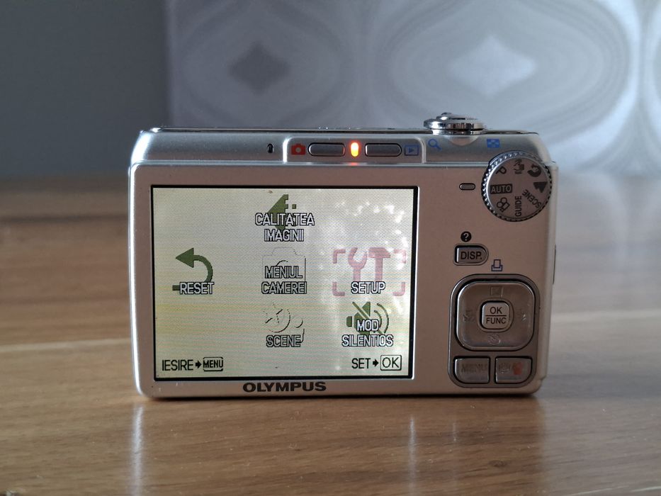Cameră Olympus FE-320 (vândut)