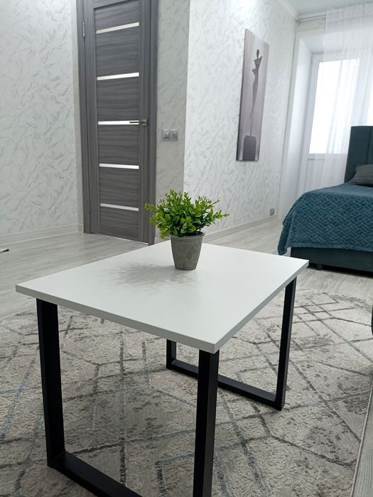 Люкс  район площади