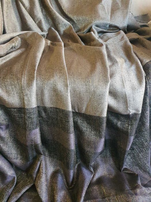 Два броя чисто нови завеси