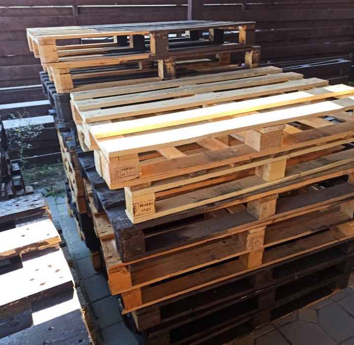 Paleți lemn stare buna