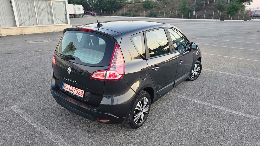 Renault Scenic 1.6 Benzina An 2011 Euro 5