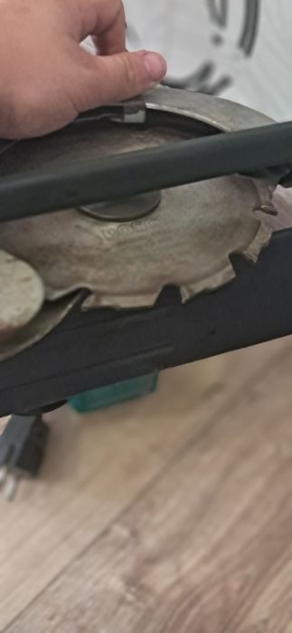Makita SR1800 185 мм професионален ръчен циркуляр – работещ