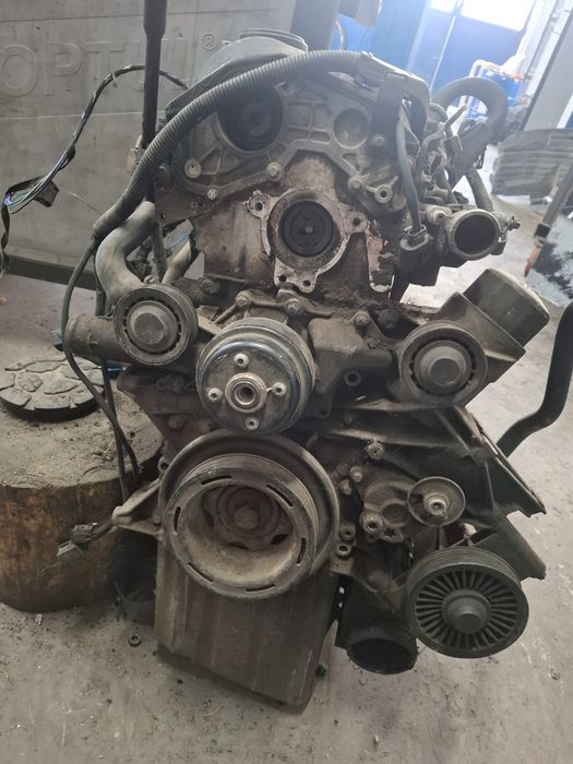 Двигател мерцедес вито