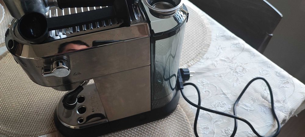 Кафемашина Делонги.