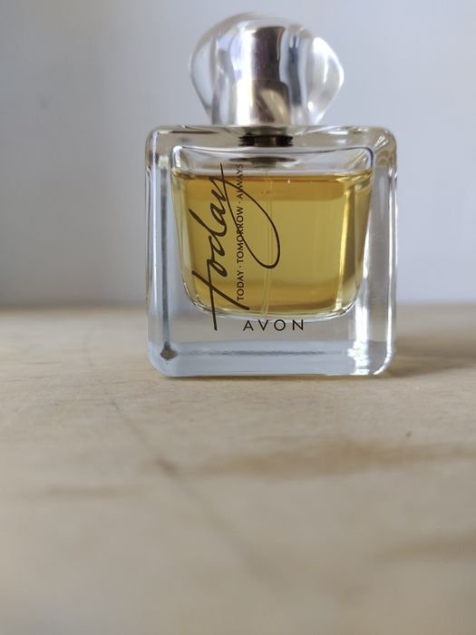 Avon.  Today. Parfum sprey.
