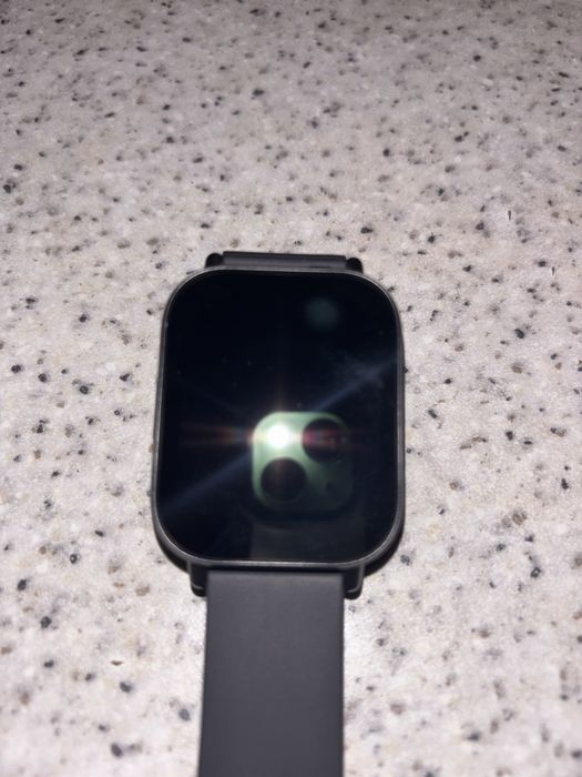 Продаю смарт часы новые