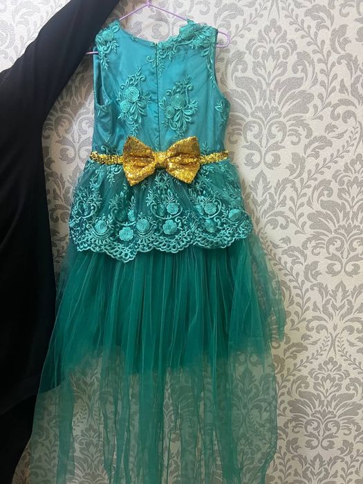 Вечерное  платье с детьми