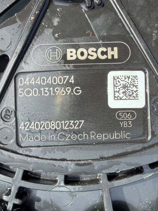 Rezervor adblue / Pompa ad blue VW Golf 8 : 5WA131877S / 5Q0131969G