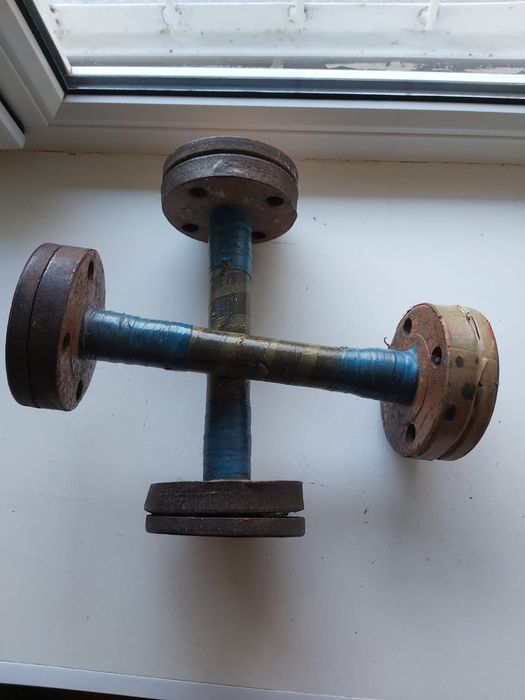 Гантели         .