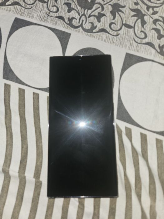 Vând S23 ultra 512gb 12g ram