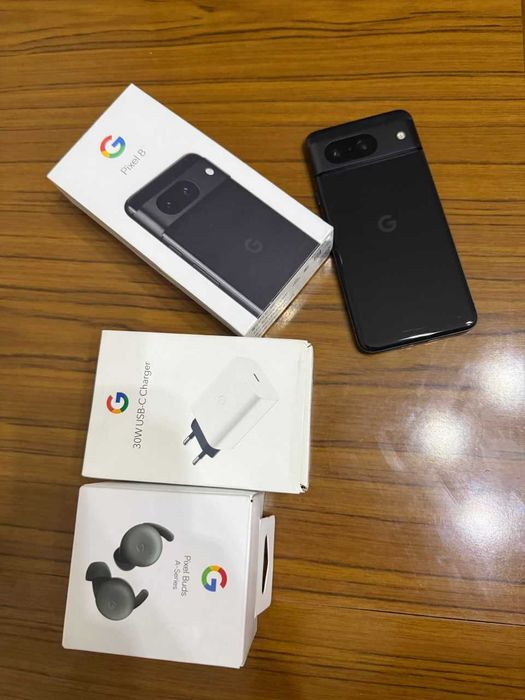 Google Pixel 8 256GB + Pixel Buds A