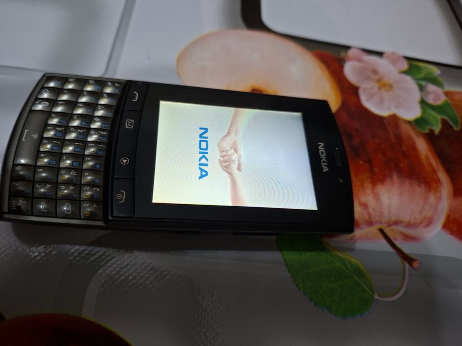 Nokia 303 в хорошем состоянии