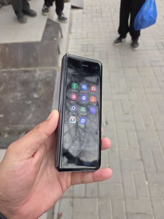 Продам телефон Z Fold 512/12