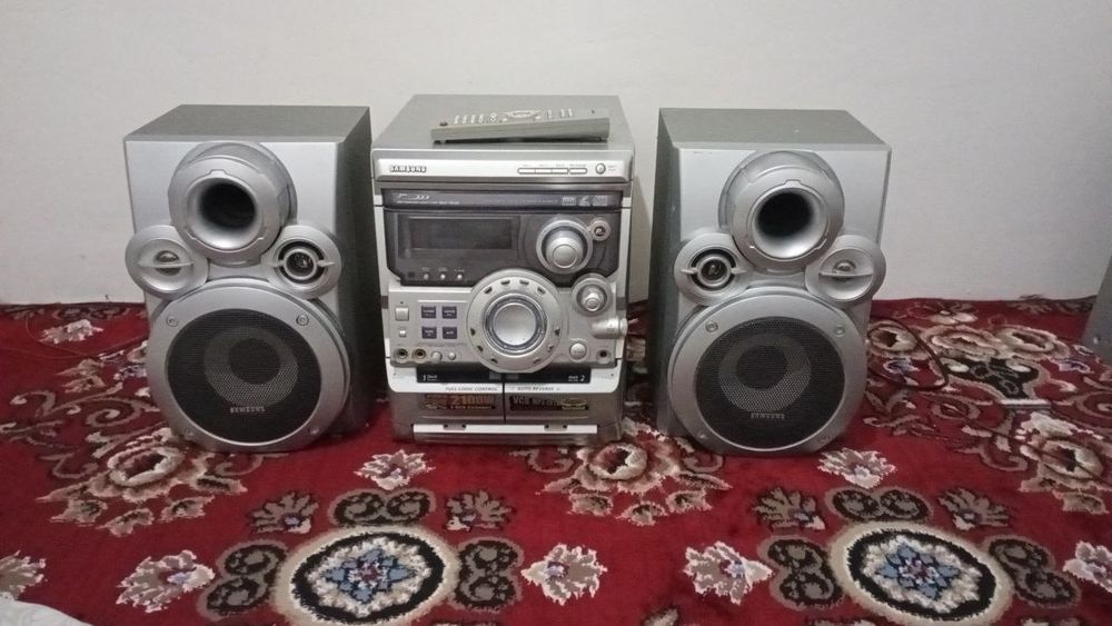 Muzikalniy sentr sotiladi