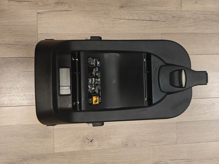 Столче за кола Maxi-Cosi CabrioFix I-Size + база isofix