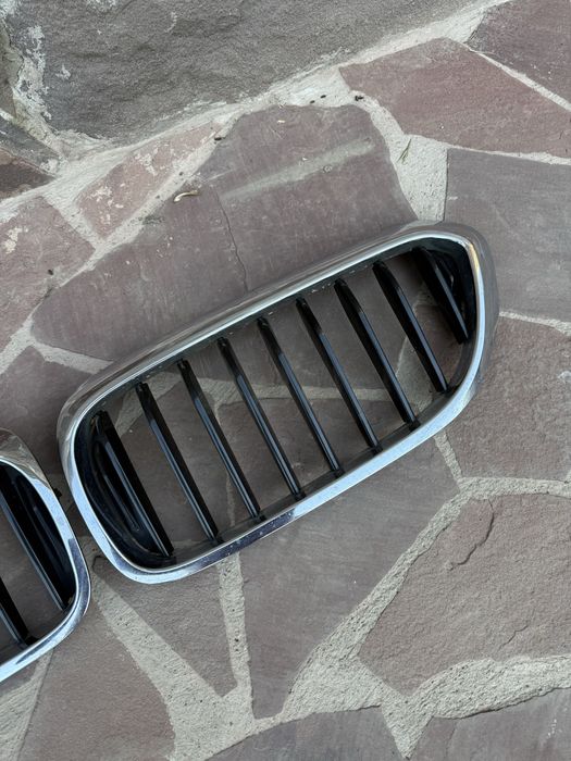 Решетки (Ноздри) на BMW G30