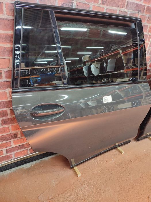 Usa spate Bmw X7 G07