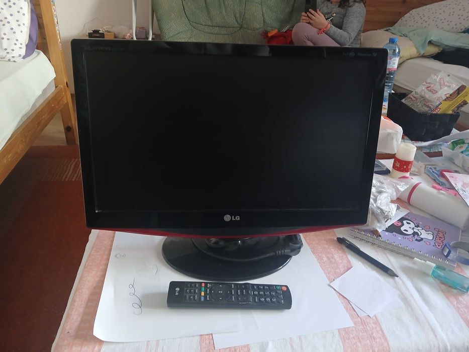 Продавам телевизор