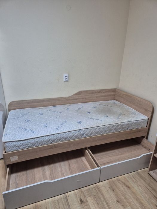 Мебели обзавеждане за стая