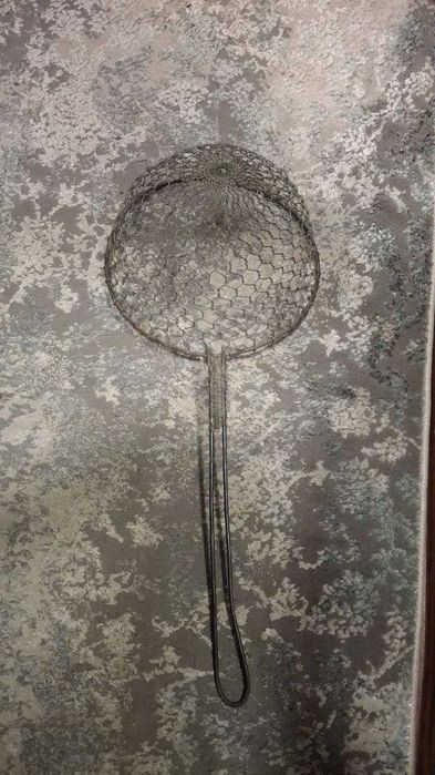 Универсальная шумовка-сетка — для самсы, мантов, пельменей