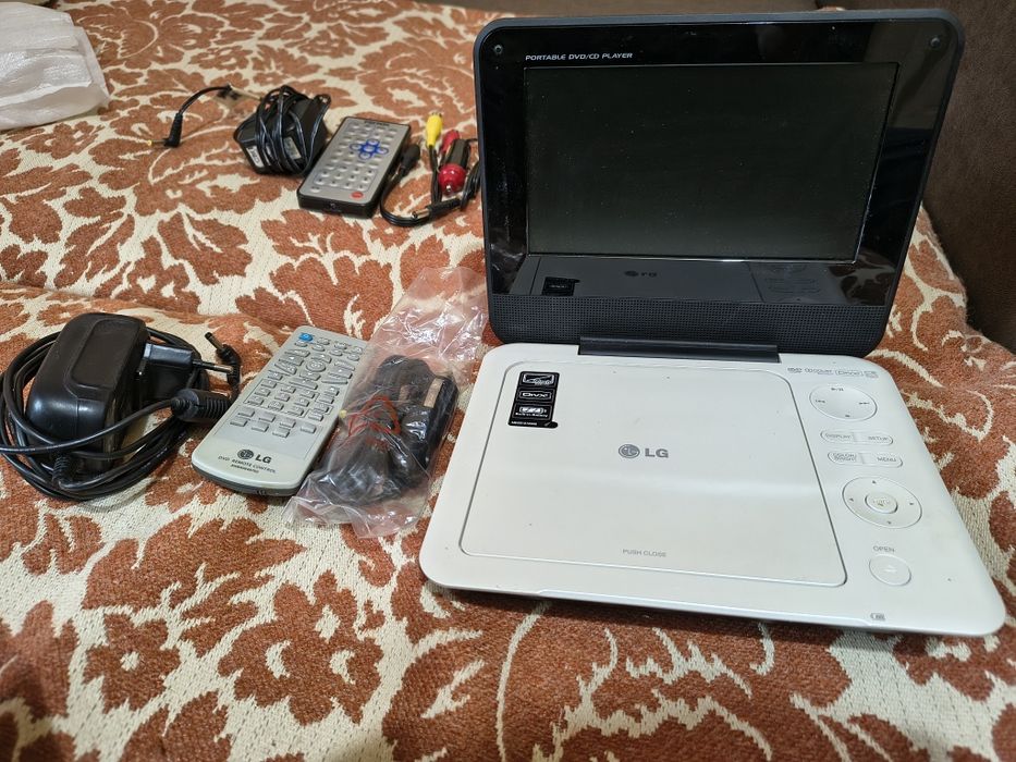 DVD playere portabile LG/Yamada