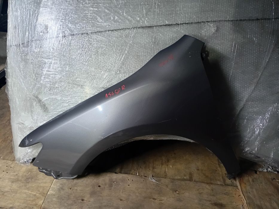 Переднее левое крыло Toyota Camry 50