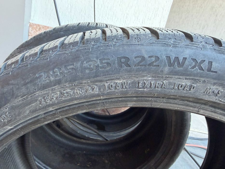 Зимни гуми Continental 285/35/22 супер запазени - 3 броя