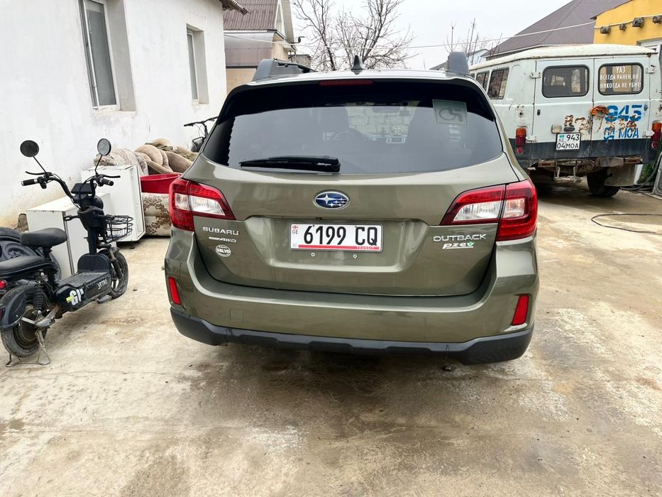 Субару аутбэк 2017 год