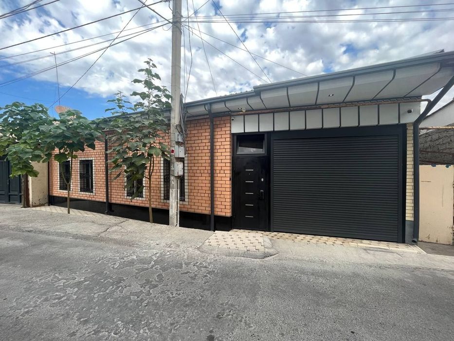 Дом (под офис+) 1.63 соток, 107 м², Миробадский р-н