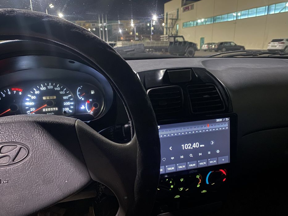 Hyundai acccent 2003 года