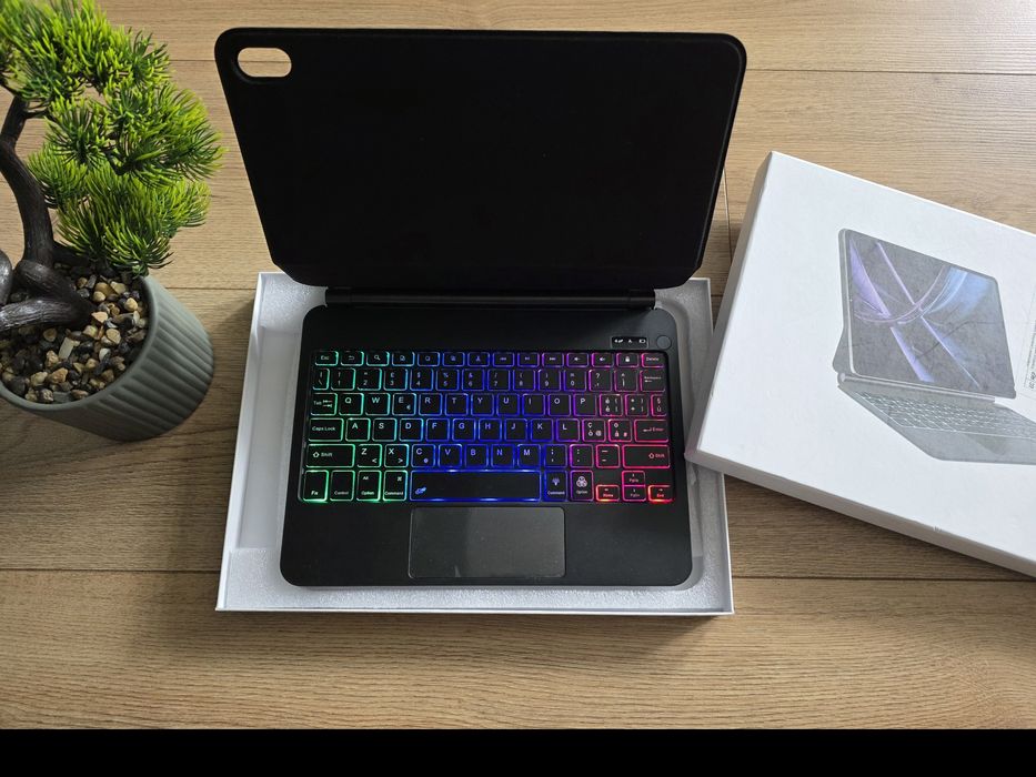 Безжична клавиатура Ipad с RGB подсветка