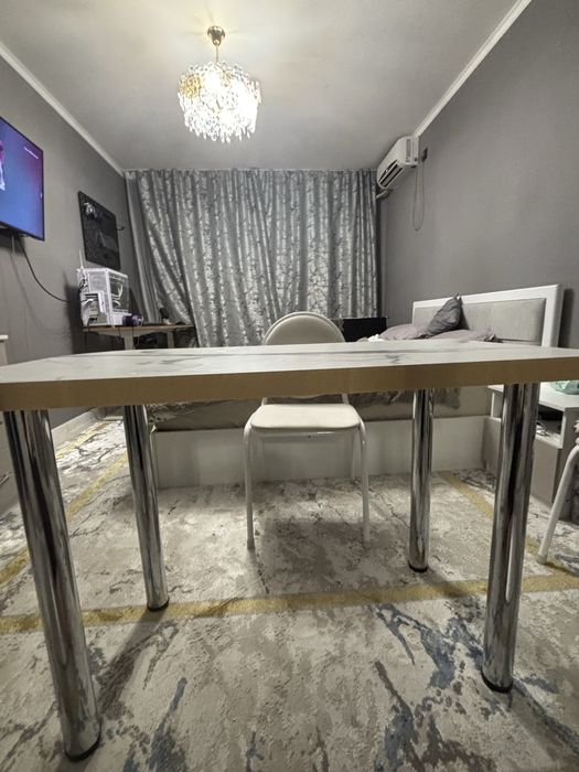 Стол , стул , тумбочка