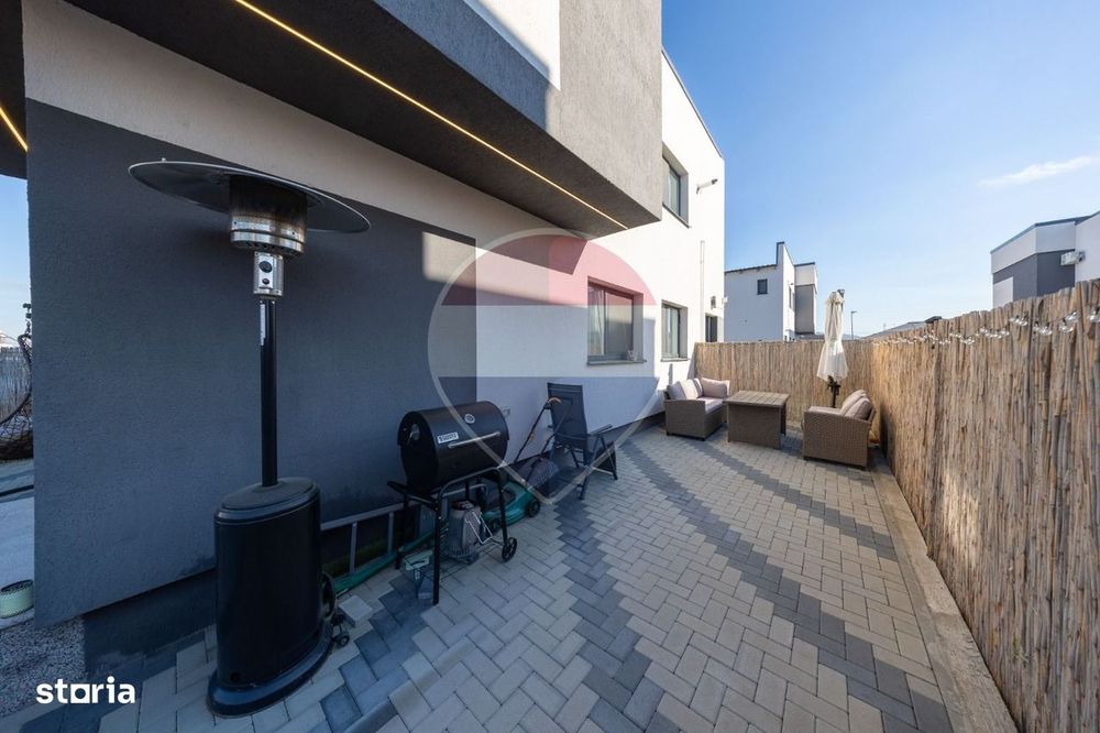 Apartament modern, curte, Sanpetru!